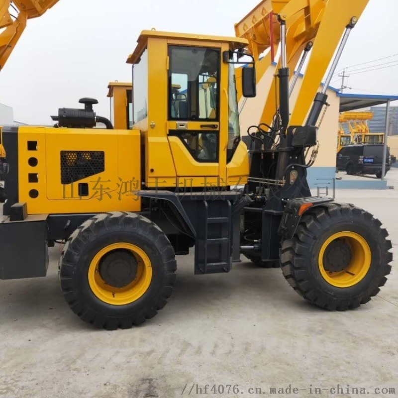 小型爬坡裝載機(jī) 農(nóng)用四驅(qū)鏟車 建筑工程越野鏟車