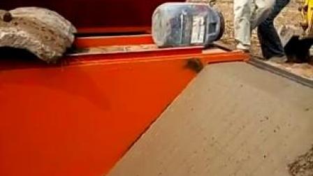 農(nóng)田灌溉渠道成型機(jī) 高速公路排水溝水渠成型機(jī)