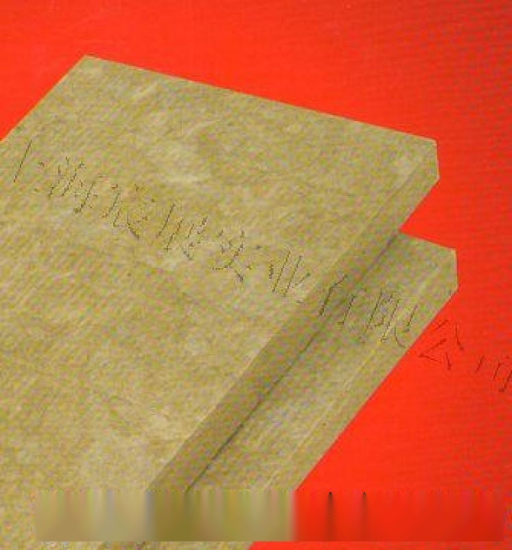 液態(tài)運(yùn)輸箱體，保溫隔熱層