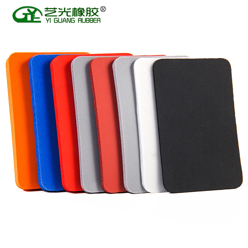 硅膠發(fā)泡板 發(fā)泡均勻 柔軟高回彈現(xiàn)貨可定制