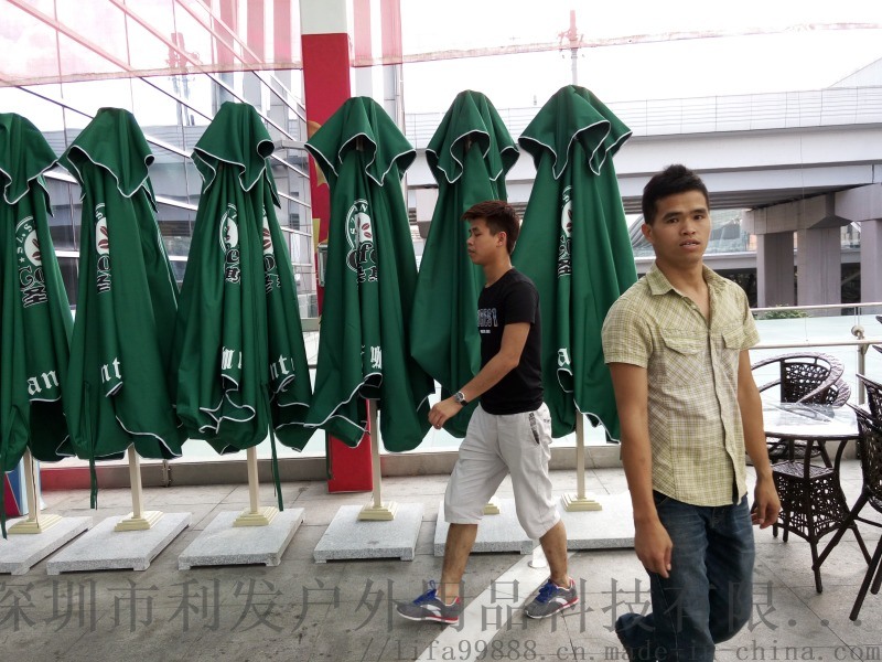 庭院戶外遮陽傘利發(fā)戶外遮陽傘羅馬中柱傘崗亭傘定制