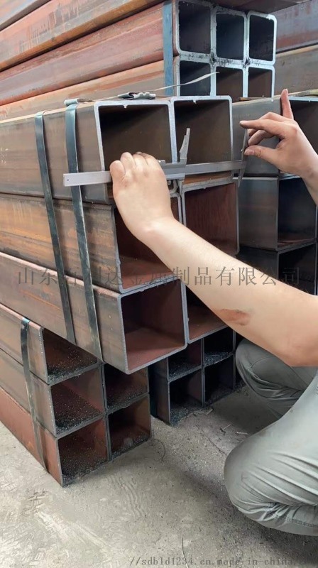 供應(yīng)開封20#無(wú)縫方距管現(xiàn)貨