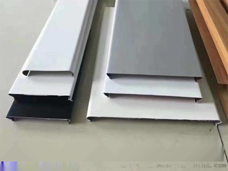 沖孔鋁條扣吊頂 防風(fēng)沖孔鋁條扣定制 供貨快捷
