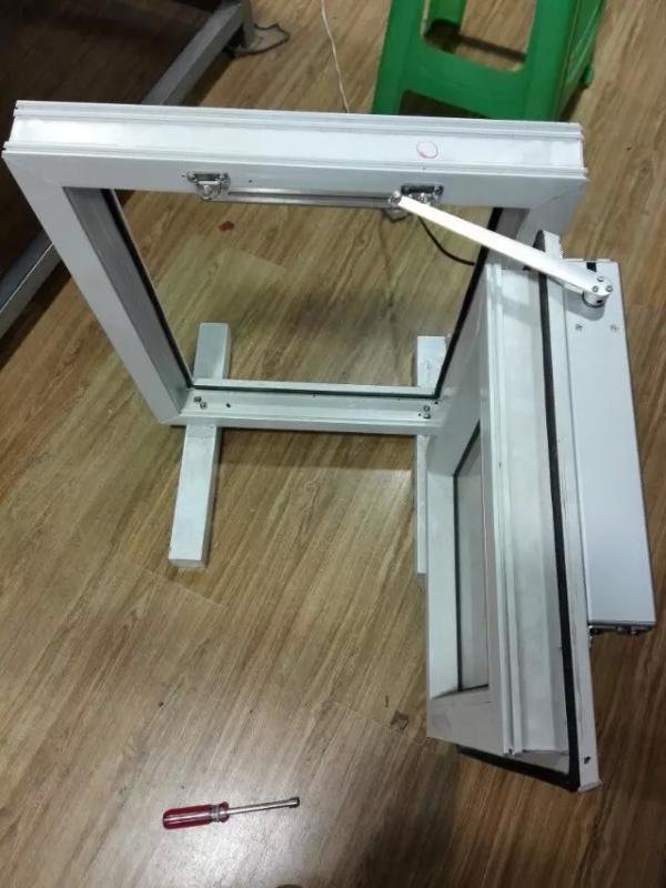 奈用開窗電機(jī)