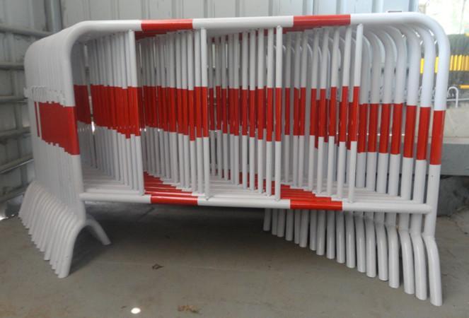 優(yōu)質(zhì)橡膠公路道路減速帶緩沖帶減速壟限速帶