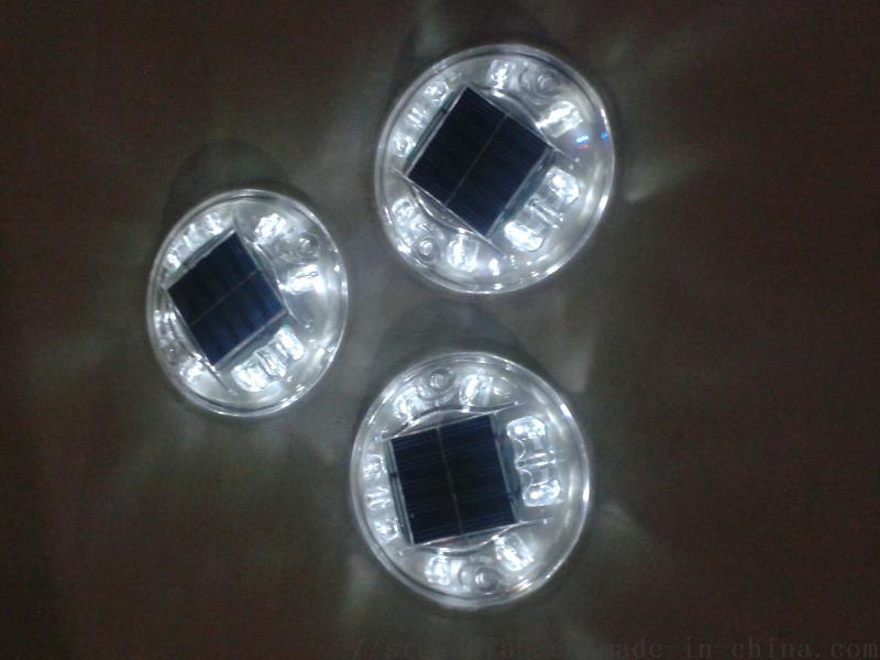 SRD-603太陽(yáng)能道釘燈，塑料外殼